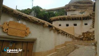 درب ورودی اقامتگاه بوم گردی خانه کدخدا-روستای فارسیان-آزادشهر-استان گلستان